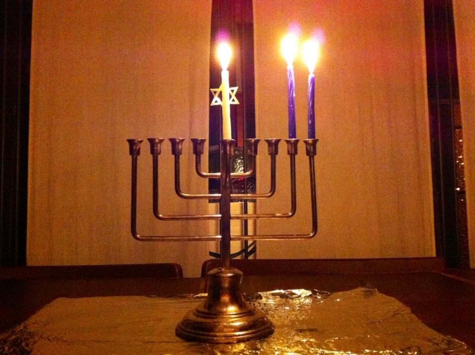 Menorah 2